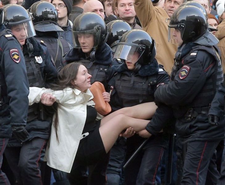 protest-russia-260317-2