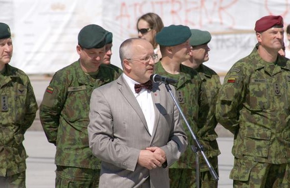 Литва обучит военных снайперов Украины