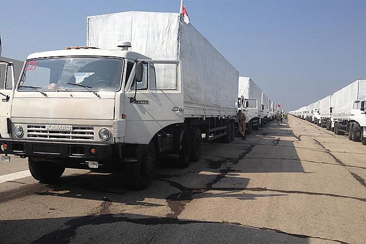 Гуманитарный конвой едет в Донецк без разрешения Украины