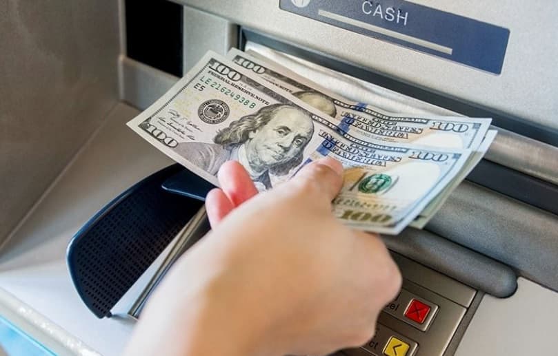 обмен валют в Украине через банкомат